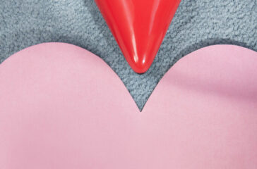 aldo_s25_vday_w_puckerup_macawred_18914