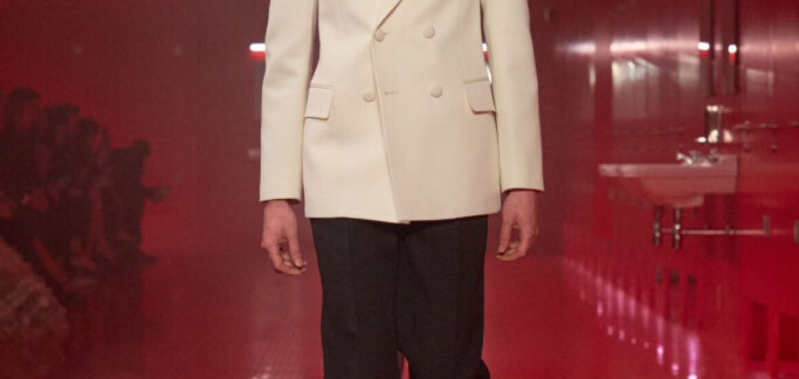 044_VALENTINO_FW2526