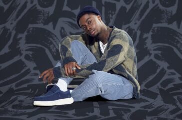 SS25_HEYDUDE_WALLY_COMF_WOVEN_NAVY_BLAZER_MULTI_43639-4UX_145_COLOR