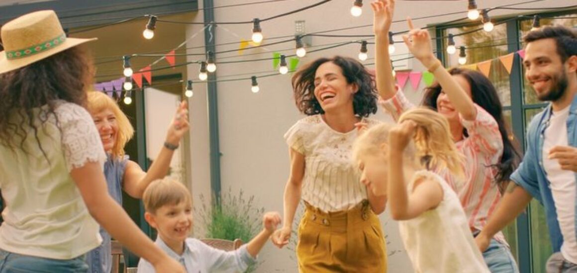 45 Family Reunion Songs That'll Have Everyone to the Dance Floor — Southern Living