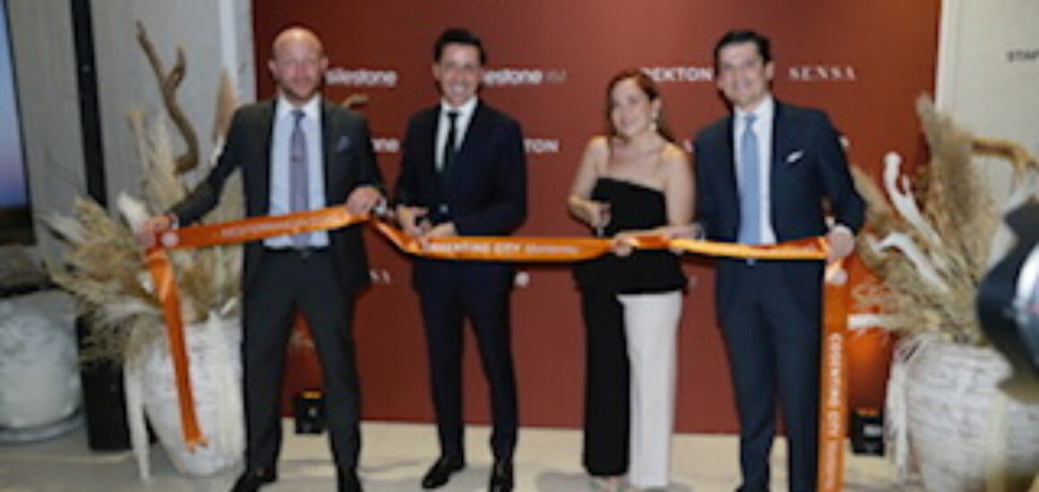 Luis Navarro, Eduardo Martínez Cosentino, Karen Cepeda y José Ignacio Sahuquillo. (8)