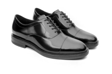 702704-negro-derecha-par