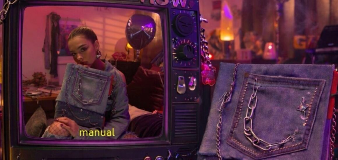 "Ana Sofi W en sesión promocional de Manual, su nuevo sencillo pop"