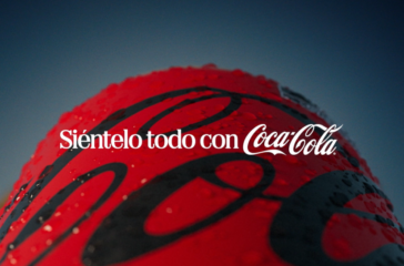 La emoción no se explica, se siente: Coca-Cola convierte cada jugada en un momento inolvidable.
