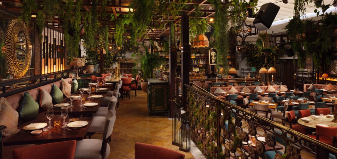 Puente Romano Marbella restaurantes interior elegante de restaurante Nobu