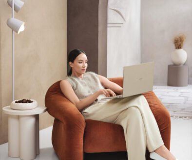 Zenbook A16_UX3607_Scenario Photo_03