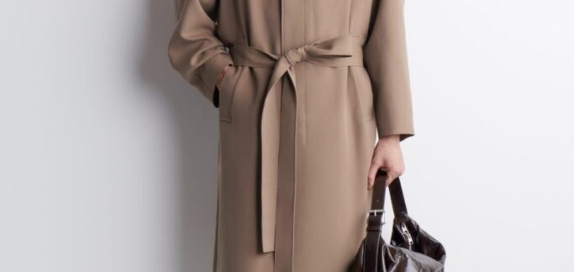 BUCKLED BUCKET BAG - LEATHER__.jpg
