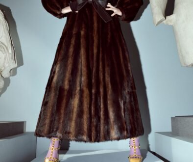 Valentino_FW26_NoLogo_1x1_B_03