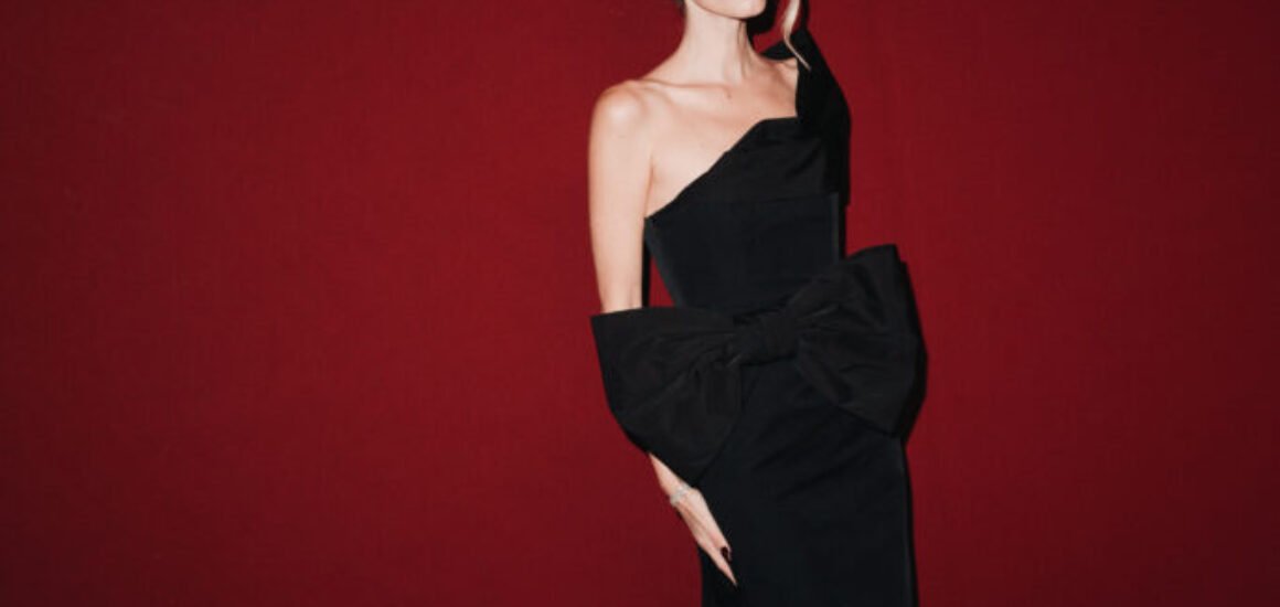 Elie Saab EVENT - 4 - Step and Repeat-13572